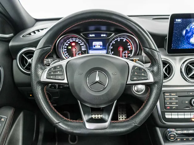 Mercedes-Benz GLA 250 4MATIC