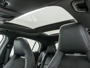 MERCEDES-BENZ GLA 250 4MATIC