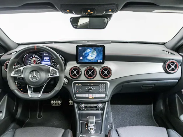 Mercedes-Benz GLA 45 AMG 4MATIC