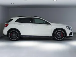 MERCEDES-BENZ GLA 45 AMG 4MATIC