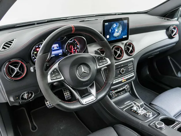Mercedes-Benz GLA 45 AMG 4MATIC