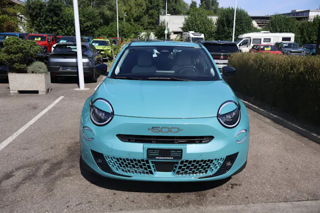 Fiat 600 1.2 Hybrid Swiss Edition
