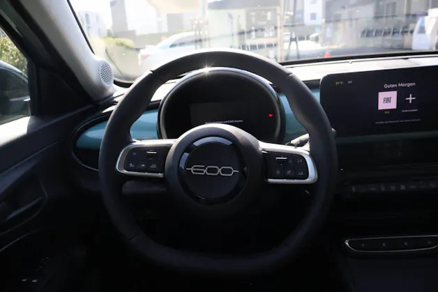 Fiat 600 1.2 Hybrid Swiss Edition