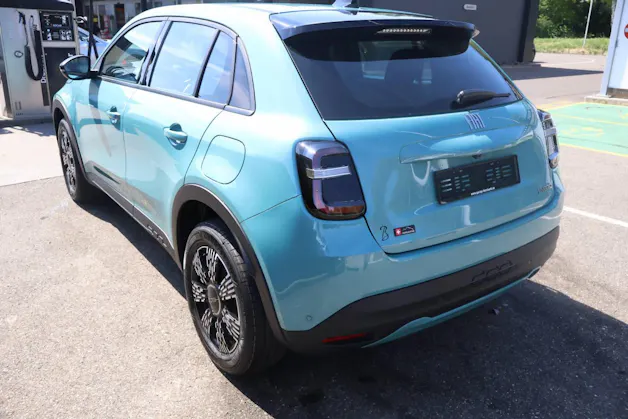 Fiat 600 1.2 Hybrid Swiss Edition
