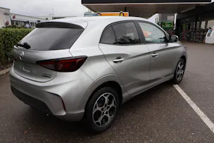 MG 3 1.5 Hybrid Luxury