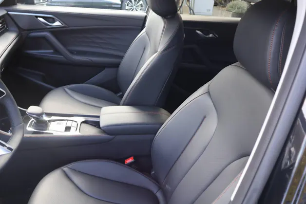 MG HS 1.5 Hybrid Luxury