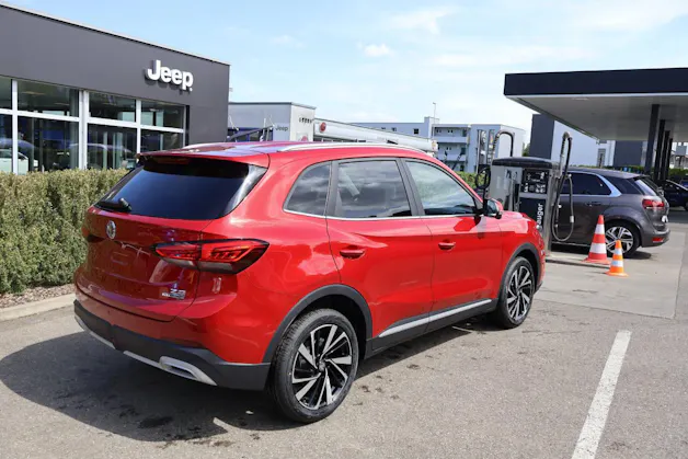 MG ZS 1.5 Hybrid+ Luxury
