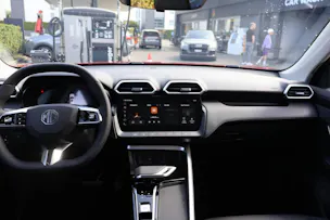 MG ZS 1.5 Hybrid+ Luxury