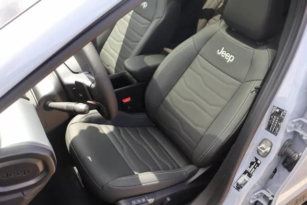 Jeep Avenger 1.2 MHEV Overland 4xe