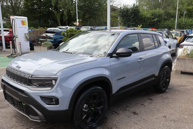 Jeep Avenger 1.2 MHEV Overland 4xe