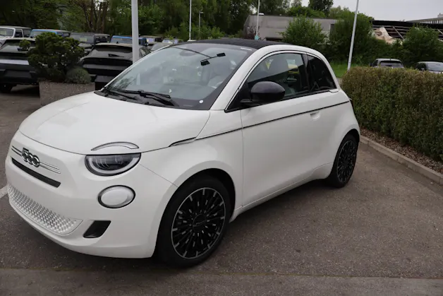 Fiat 500 Cabrio 1.0 Hybrid La Prima
