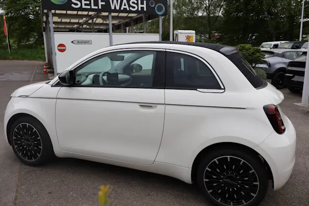 Fiat 500 Cabrio 1.0 Hybrid La Prima