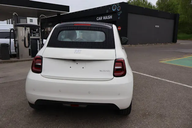 Fiat 500 Cabrio 1.0 Hybrid La Prima