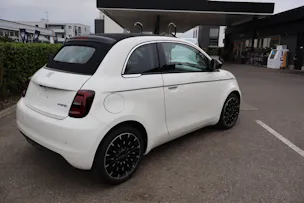 FIAT 500 Cabrio 1.0 Hybrid La Prima