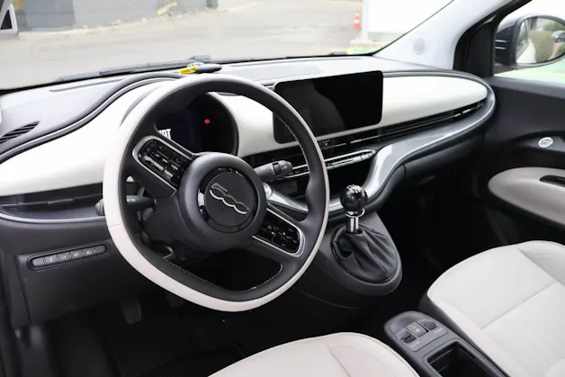 Fiat 500 Cabrio 1.0 Hybrid La Prima