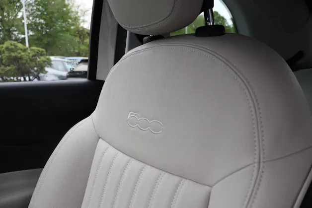 Fiat 500 Cabrio 1.0 Hybrid La Prima