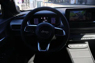 Jeep Avenger 1.2 MHEV Black Edition