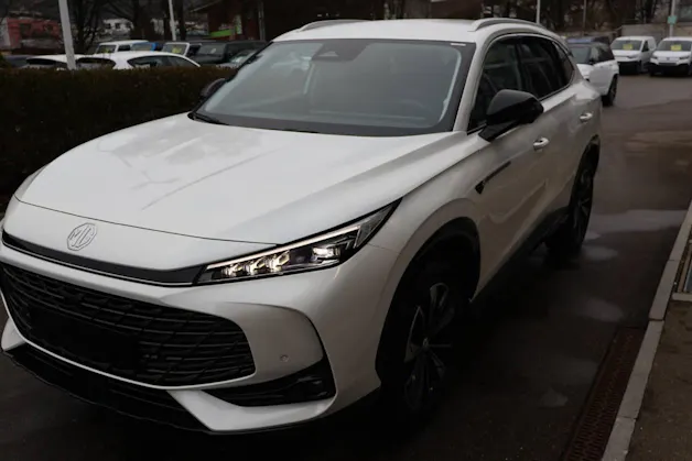 MG HS 1.5 Hybrid Luxury