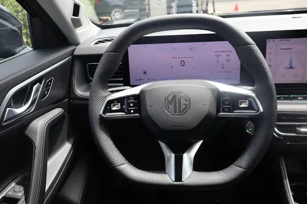 MG HS 1.5 PHEV Luxury