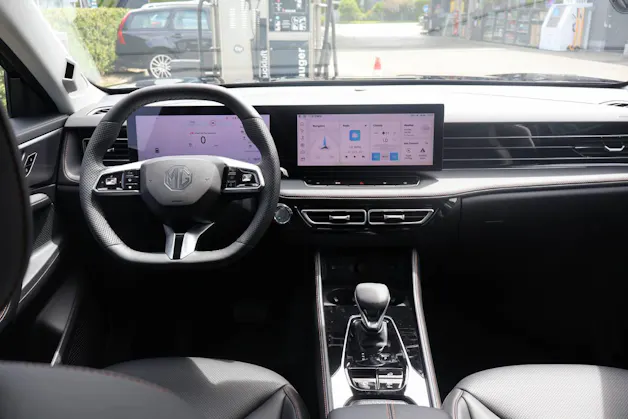 MG HS 1.5 PHEV Luxury