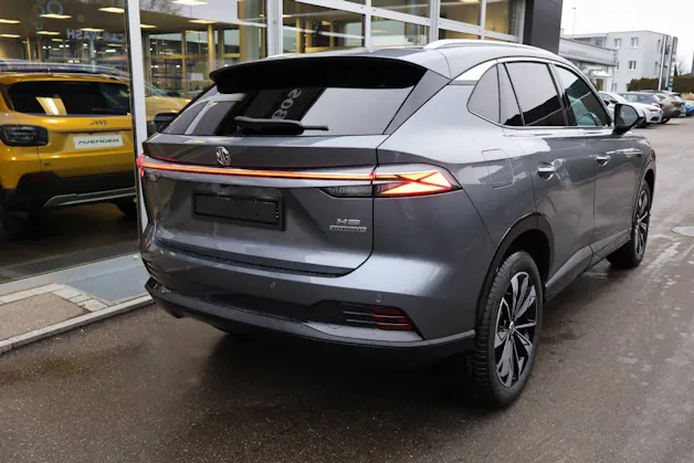 MG HS 1.5 Hybrid Luxury