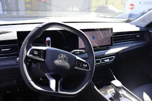 MG HS 1.5 PHEV Luxury