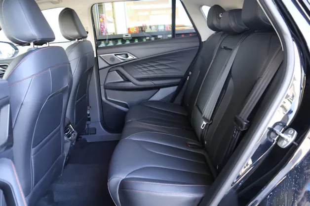 MG HS 1.5 Hybrid Luxury