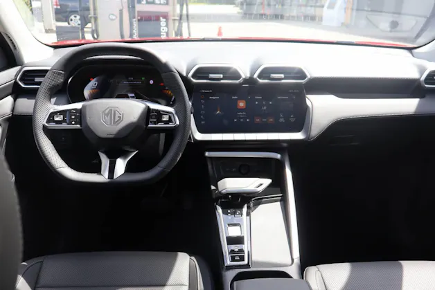 MG ZS 1.5 Hybrid+ Luxury