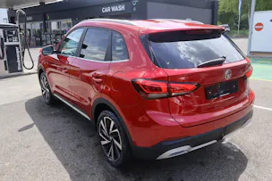 MG ZS 1.5 Hybrid+ Luxury