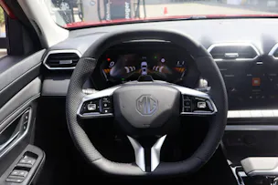 MG ZS 1.5 Hybrid+ Luxury