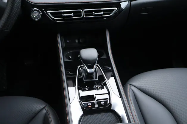 MG HS 1.5 Hybrid Luxury