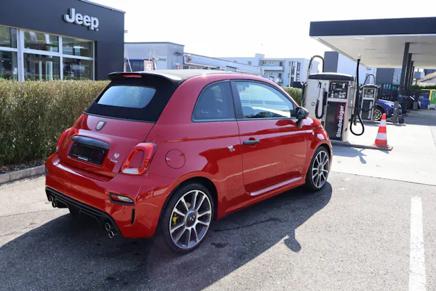 Fiat 695 Abarth 1.4 T-Jet 180 Turismo