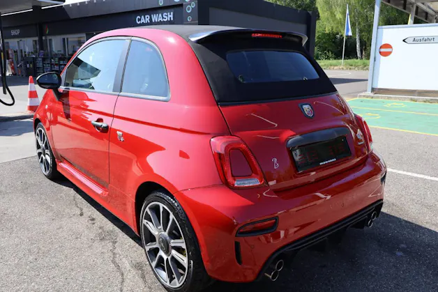 Fiat 695 Abarth 1.4 T-Jet 180 Turismo