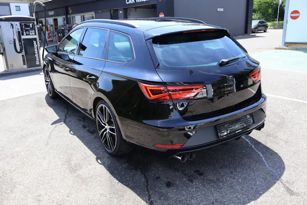 SEAT Leon ST 2.0 TSI 300 Cupra 4Drive DSG