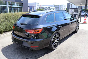 SEAT Leon ST 2.0 TSI 300 Cupra 4Drive DSG