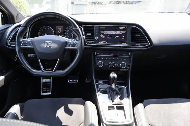 SEAT Leon ST 2.0 TSI 300 Cupra 4Drive DSG
