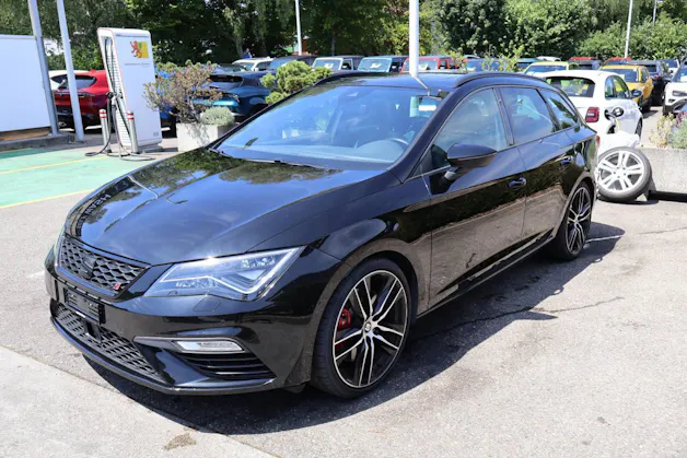 SEAT Leon ST 2.0 TSI 300 Cupra 4Drive DSG