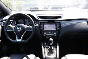 NISSAN Qashqai 1.2 DIG-T Tekna+