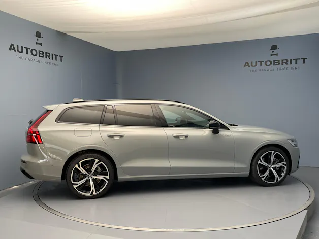 Volvo V60 2.0 B4 Ultra Dark