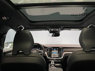 VOLVO V60 2.0 T6 TE Ultra Dark eAWD
