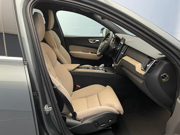 Volvo XC60 2.0 T6 TE Ultra Bright eAWD