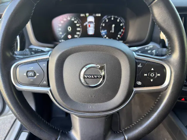Volvo V60 2.0 T6 Momentum AWD
