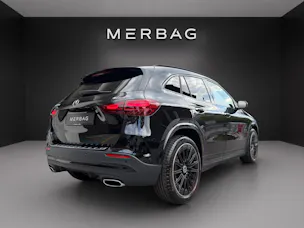 MERCEDES-BENZ GLA 220d 4Matic 8G-DCT