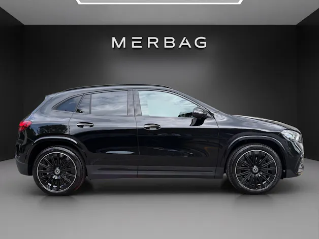 MERCEDES-BENZ GLA 220d 4Matic 8G-DCT