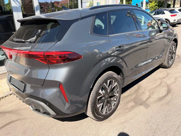 Cupra Terramar 1.5 e-Hybrid 204 PS *** ANHÄNGERKUPPLUNG & PANORAMADACH ***