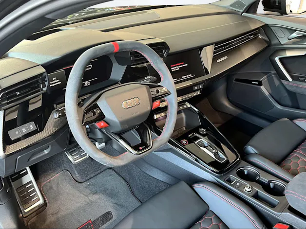 Audi RS 3 SB quattro S tronic 2500ccm 400PS/294kW 5 Zylinder TFSI Benzin