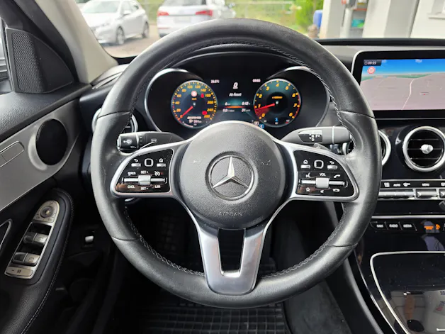 Mercedes-Benz C 220 d AMG Line 4Matic 9G-Tronic