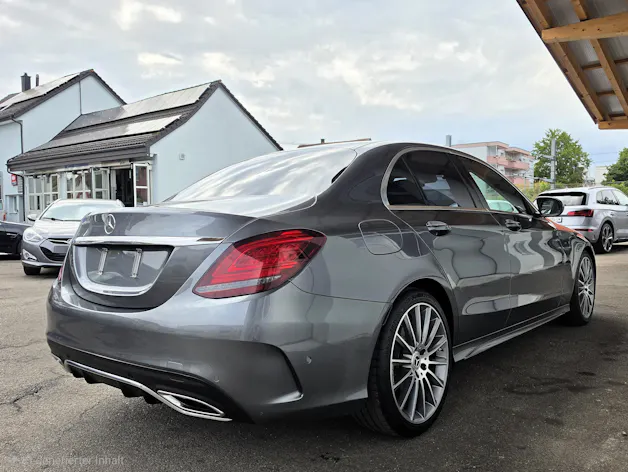 Mercedes-Benz C 220 d AMG Line 4Matic 9G-Tronic