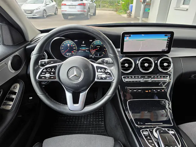 Mercedes-Benz C 220 d AMG Line 4Matic 9G-Tronic