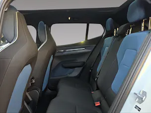 Volvo EX30 P8 69 kWh AWD Black Edition
